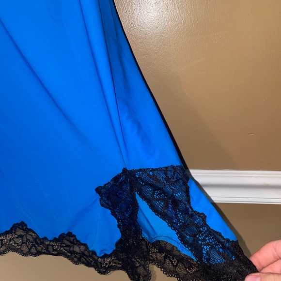 Victoria’s Secret Blue Sleep Pajama Camisole Slip Top Lace Trim Large - Picture 5 of 5